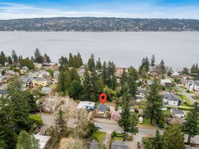 10726 Sand Point Way NE A, Seattle WA 98125
