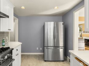 13703 Palatine Avenue N, Seattle WA 98133