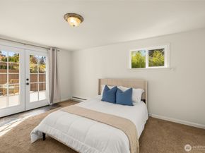 13703 Palatine Avenue N, Seattle WA 98133
