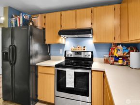 21225 76th Avenue W A4, Edmonds WA 98026