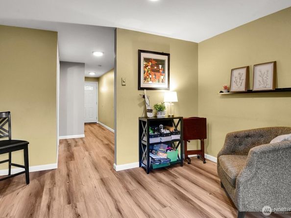 21225 76th Avenue W A4, Edmonds WA 98026