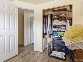 5096 NW Knute Anderson Road, Silverdale WA 98383