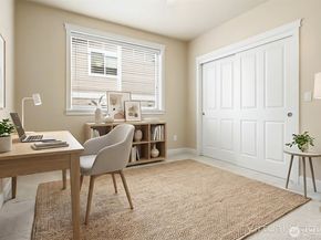 626 Glen Street 201, Edmonds WA 98020