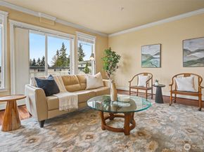 626 Glen Street 201, Edmonds WA 98020