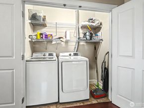 626 Glen Street 201, Edmonds WA 98020