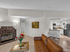 8653 Avondale Rd NE D208, Redmond WA 98052