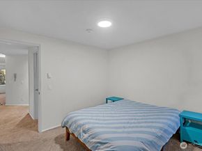 8653 Avondale Rd NE D208, Redmond WA 98052