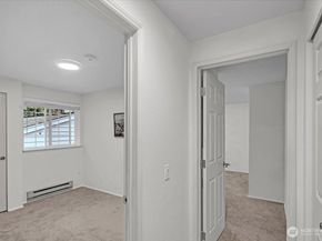 8653 Avondale Rd NE D208, Redmond WA 98052