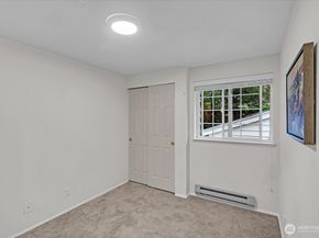 8653 Avondale Rd NE D208, Redmond WA 98052