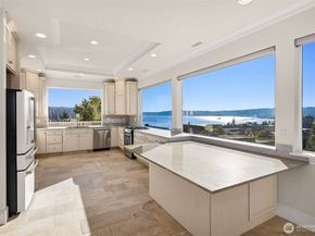 6404 NE 181st Street A&B, Kenmore WA 98028