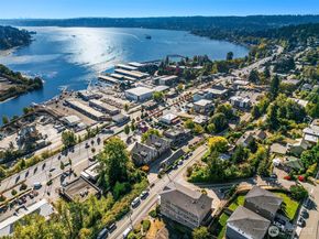 6404 NE 181st Street A&B, Kenmore WA 98028