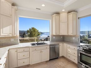 6404 NE 181st Street A&B, Kenmore WA 98028