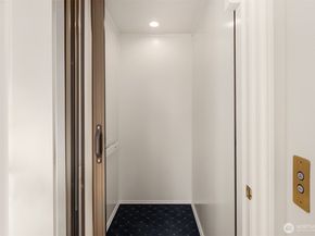 6404 NE 181st Street A&B, Kenmore WA 98028