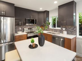 4814 14th Avenue S, Seattle WA 98108