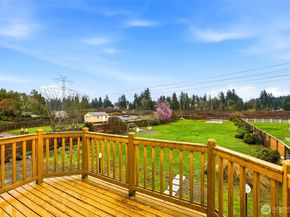 13945 SE 159th Place, Renton WA 98058