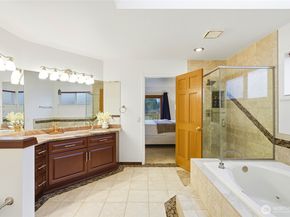 13945 SE 159th Place, Renton WA 98058