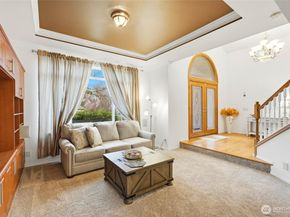13945 SE 159th Place, Renton WA 98058
