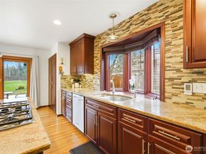 13945 SE 159th Place, Renton WA 98058