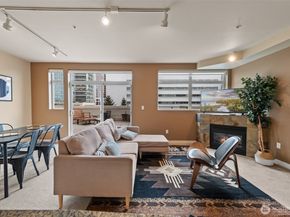 300 110th Avenue NE 515, Bellevue WA 98004