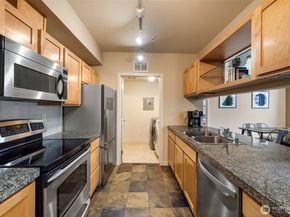 300 110th Avenue NE 515, Bellevue WA 98004