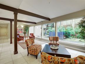 215 20th Avenue E 307, Seattle WA 98112