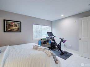 215 20th Avenue E 307, Seattle WA 98112