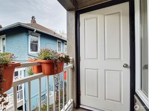 215 20th Avenue E 307, Seattle WA 98112