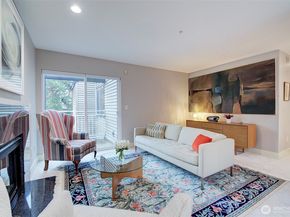 215 20th Avenue E 307, Seattle WA 98112