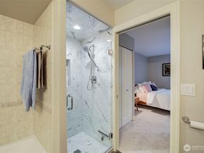 215 20th Avenue E 307, Seattle WA 98112