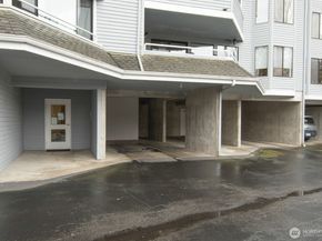 1226 6th Avenue S A102, Edmonds WA 98020