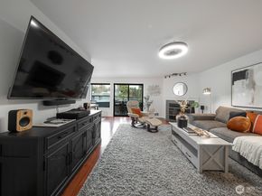 1226 6th Avenue S A102, Edmonds WA 98020