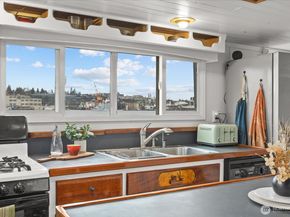 2706 Westlake Avenue N 01A, Seattle WA 98109