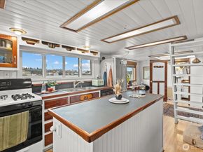 2706 Westlake Avenue N 01A, Seattle WA 98109