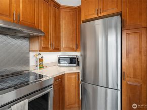 1101 17th Avenue 303, Seattle WA 98122