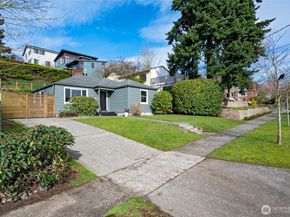 2849 36th Avenue W, Seattle WA 98199