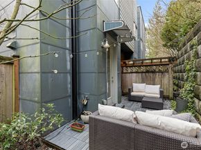 4206 213th Place SE 35, Issaquah WA 98029