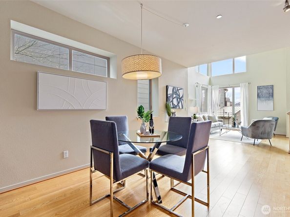 4206 213th Place SE 35, Issaquah WA 98029