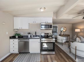 3916 S 374th Street, Auburn WA 98001