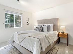 23217 NE 10th Place, Sammamish WA 98074