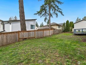 23217 NE 10th Place, Sammamish WA 98074