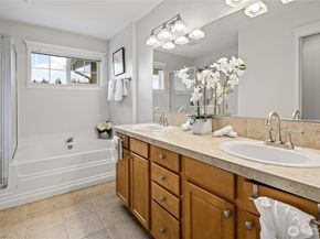 35327 SE Kinsey Street 604, Snoqualmie WA 98065