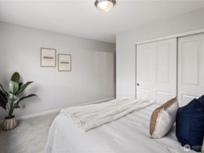 35327 SE Kinsey Street 604, Snoqualmie WA 98065