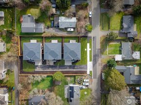 18554 Stone Avenue N, Shoreline WA 98133