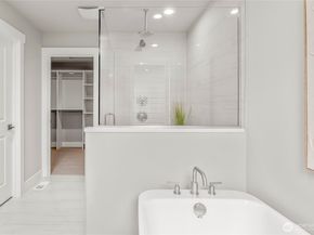 18554 Stone Avenue N, Shoreline WA 98133