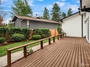 14020 NE 62nd Street, Redmond WA 98052