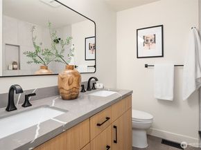 14020 NE 62nd Street, Redmond WA 98052