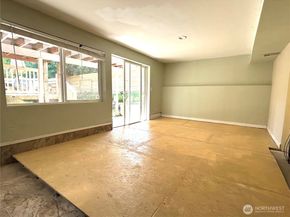 10231 NE 24th Street, Bellevue WA 98004