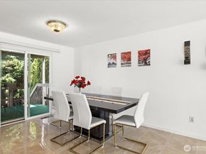 2802 NE 23rd Place, Renton WA 98056