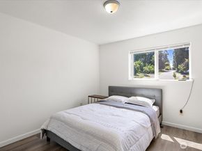 2802 NE 23rd Place, Renton WA 98056