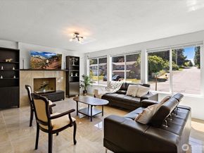 2802 NE 23rd Place, Renton WA 98056